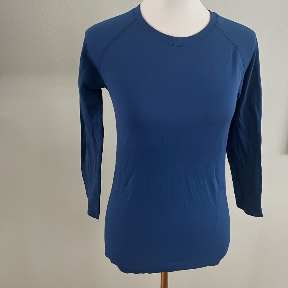 ATHLETA Sunlover Coast Top SMALL  Blue Rashguard Beach